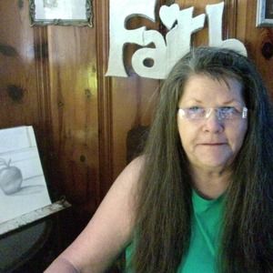 Meet your Posher, Debbie